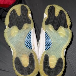 Jordan 11 legend blues